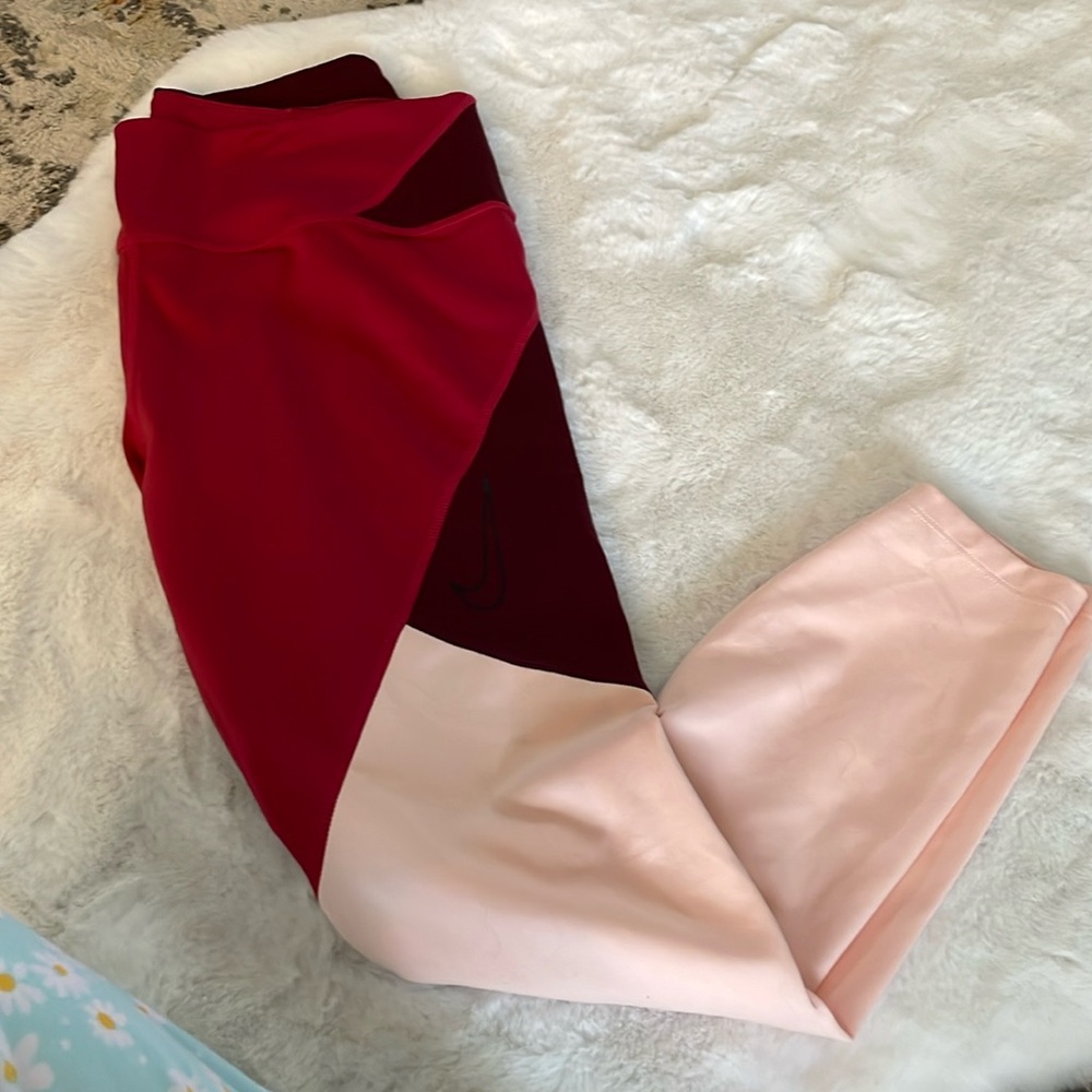 Nike workout pants size large